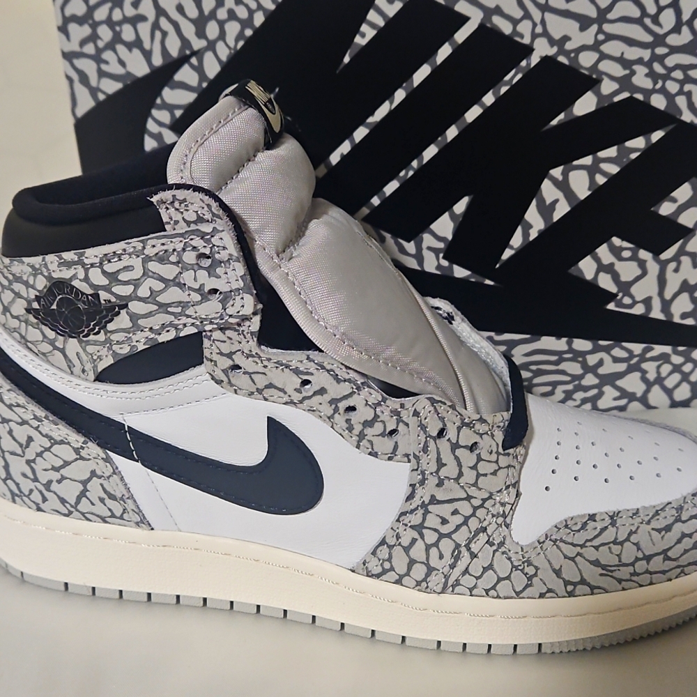 1985 Nike Air Jordan I; grey and white; size 4.5